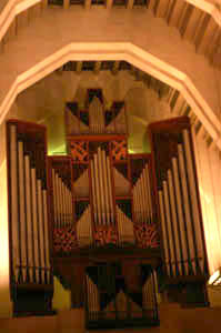 pipe organ.jpg